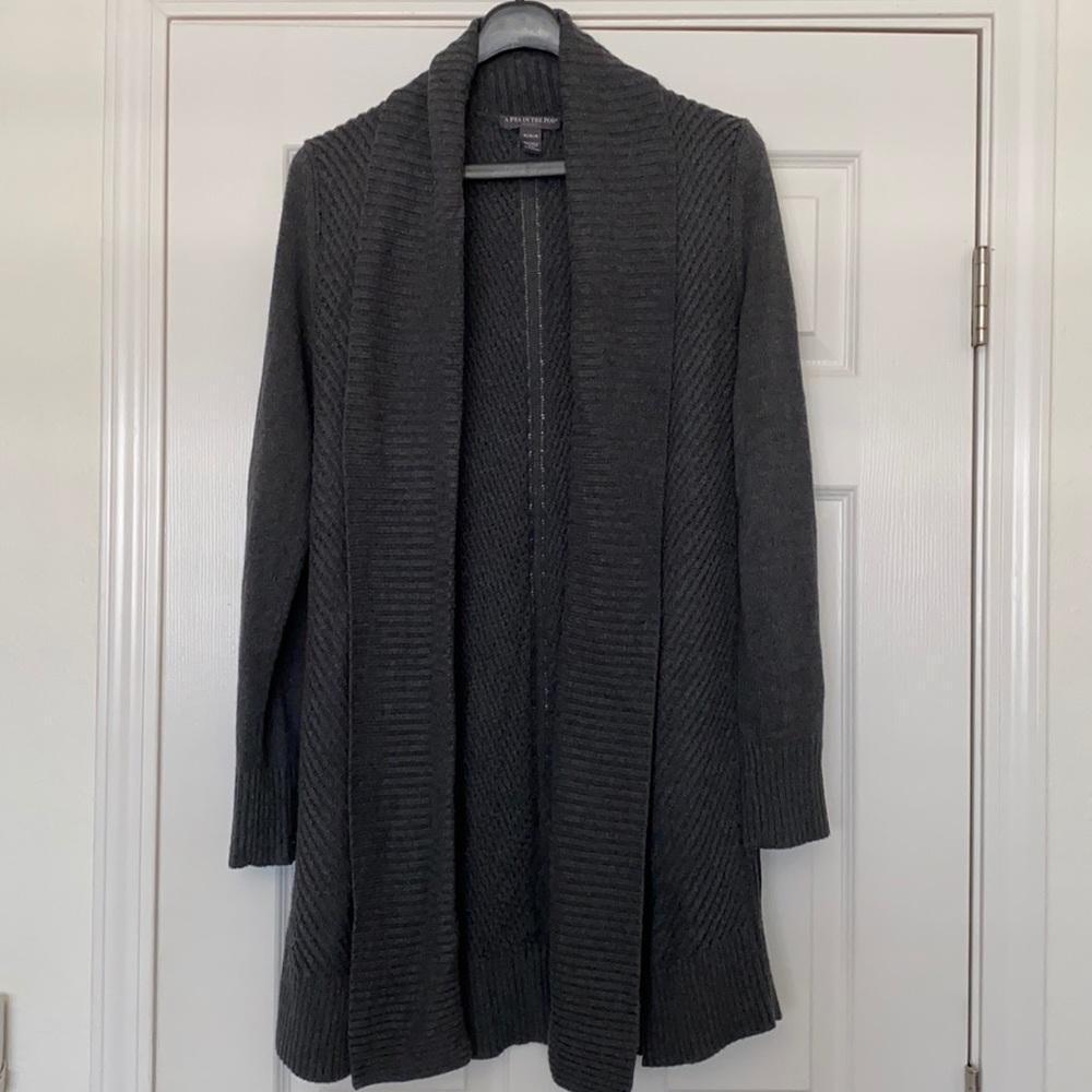 Maternity open front cardigan with pockets / A Pea in the Pod